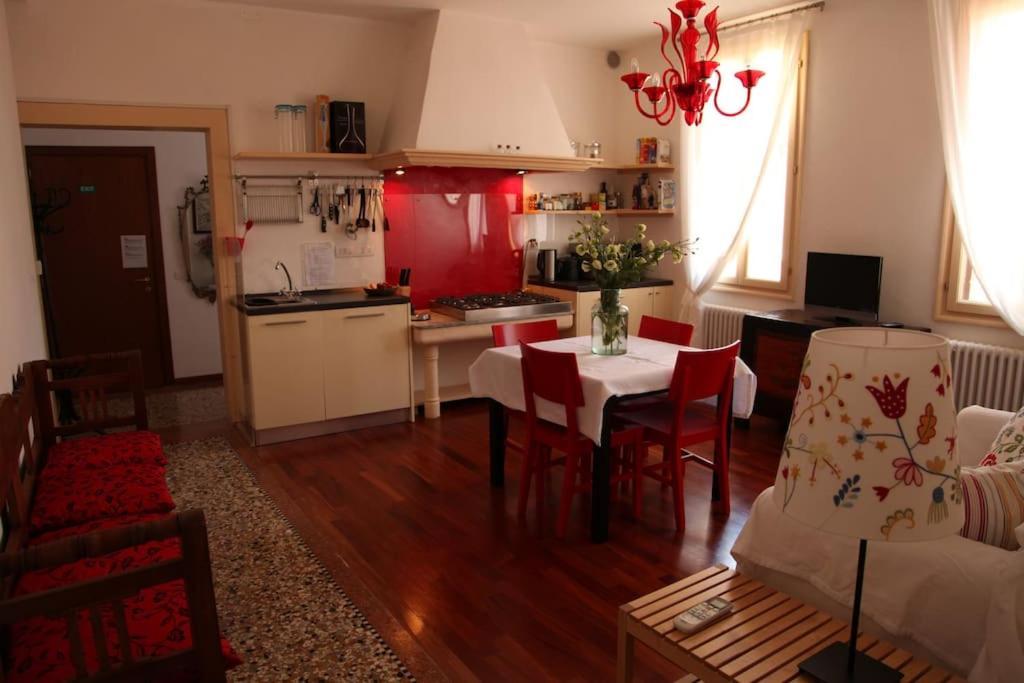 Ponte San Lorenzo Apartment Венеція Екстер'єр фото